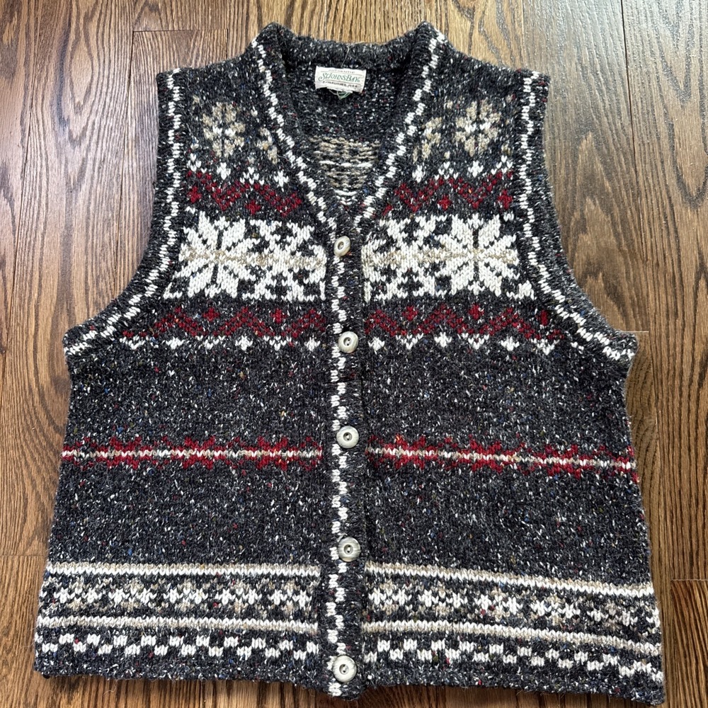 St. John's Bay Vintage 90s Knit Fair Isle Vest Snowflake Size Large? See Measure
